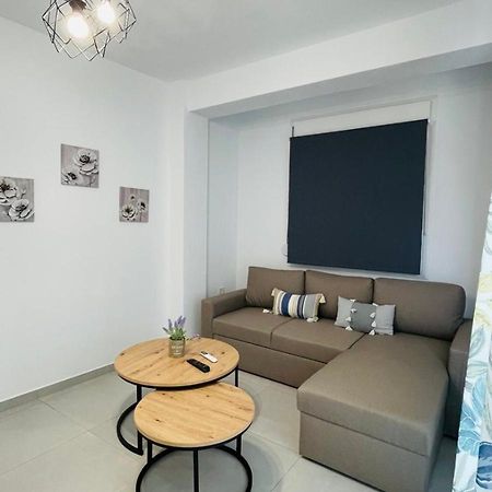 Athina Daire Ofrínion Dış mekan fotoğraf